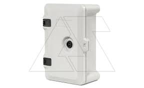 Щит навесной 300x200x120мм (ВxШxГ) из композитного (SMC) материала с защитной PC и монт. панелями, IP65