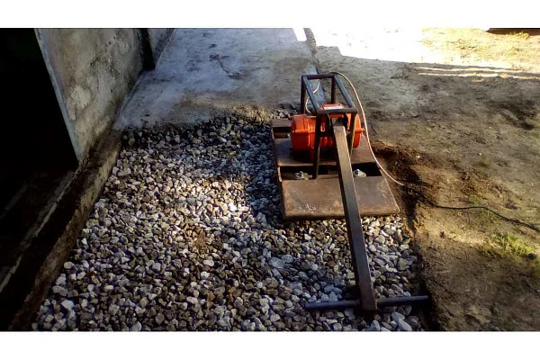 Площадочный вибратор ИВ-98Е Красный маяк поставщик в Москве