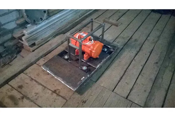 Площадочный вибратор ИВ-98Е Красный маяк поставщик в Москве