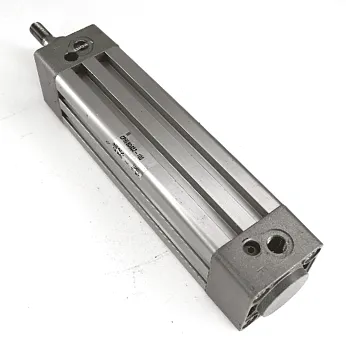 Пневмоцилиндр  1/8  CP95SDB32-20