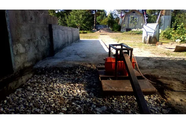 Площадочный вибратор ИВ-98Е Красный маяк поставщик в Москве