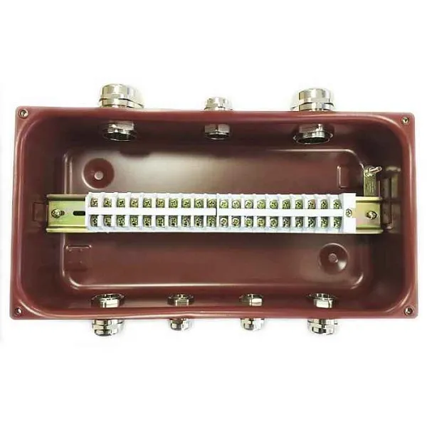 Коробка клеммная У615А УХЛ1,5 IP65 латунный ввод ГОФРОМАТИК 