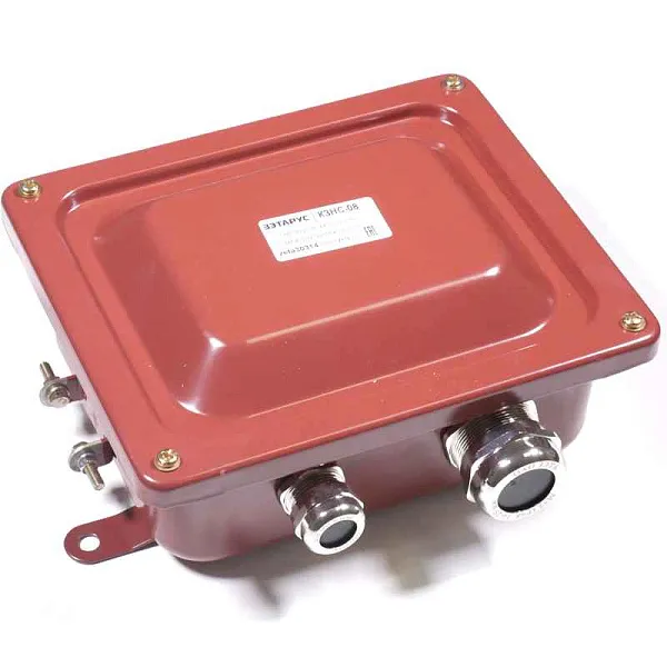 Коробка с зажимами наборными КЗНС-08 УХЛ1,5  IP65  латунный ввод ГОФРОМАТИК 