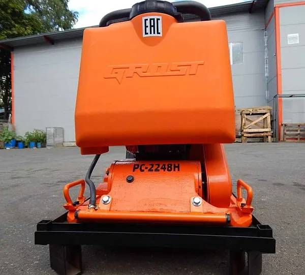 GROST PC-2248H  Виброплита поступательного движения.