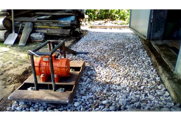 Площадочный вибратор ИВ-98Е Красный маяк поставщик в Москве